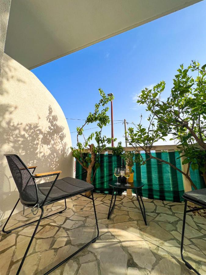 San-Studio Apartment Dugi Rat Exterior foto